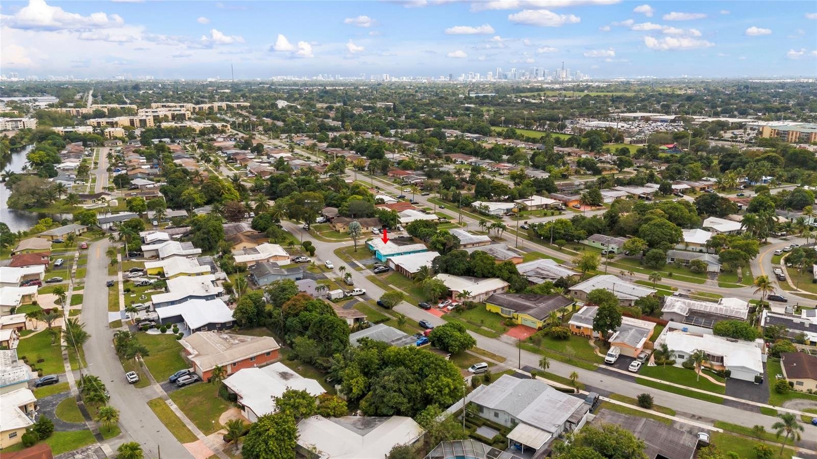 3700 NW 25th St
