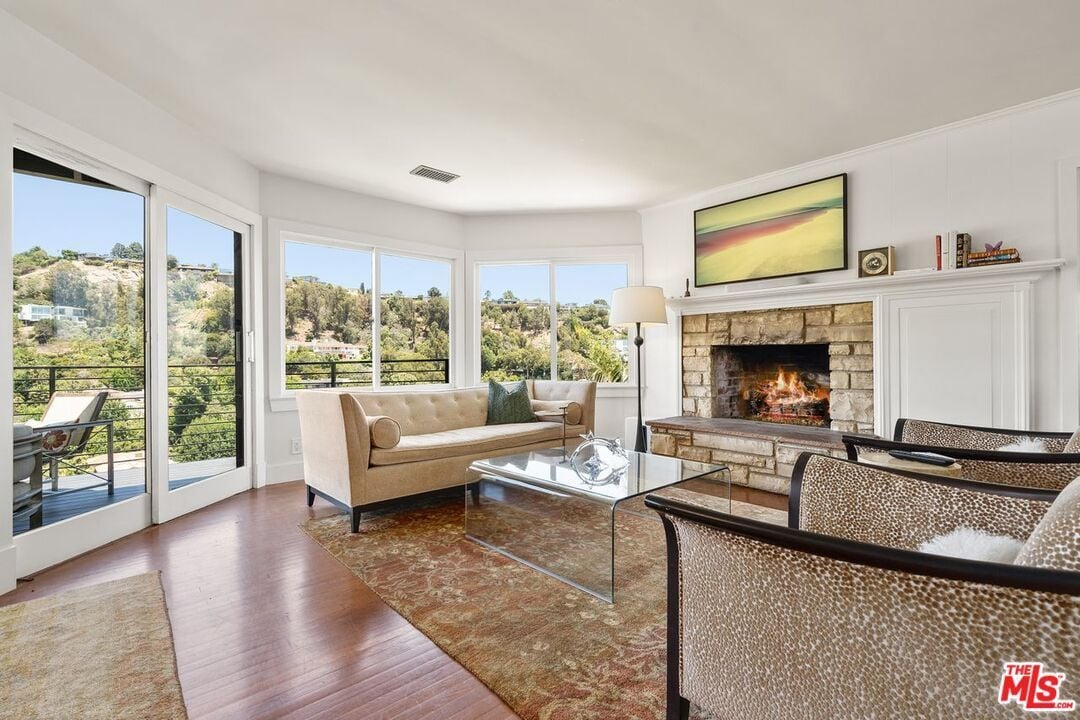 2444 Carman Crest Dr