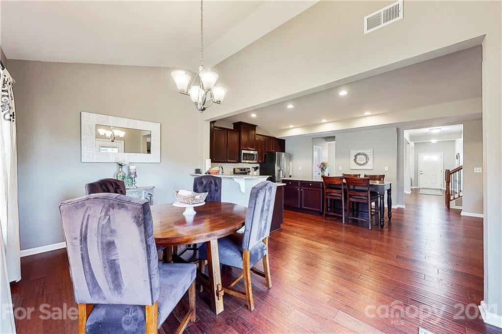 1729 Mill Creek Ln SW