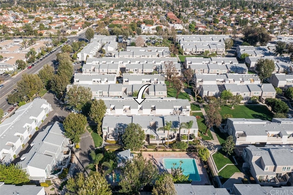 2750 W Segerstrom Ave, Unit D