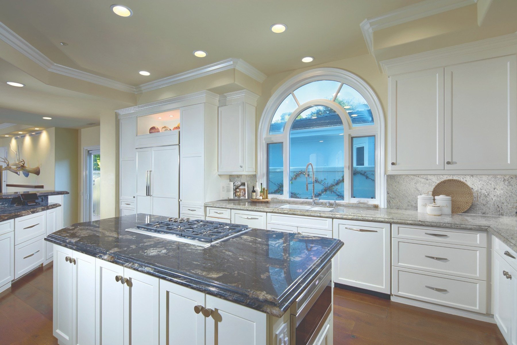 1 Elk Grove Ln