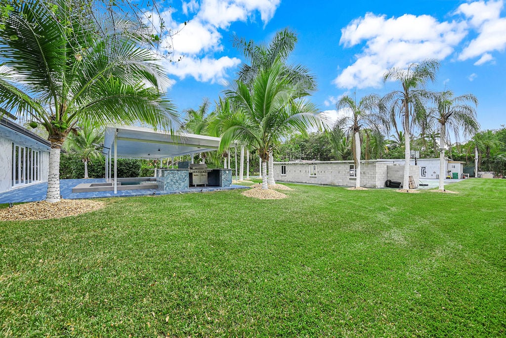 7830 SW 120th St