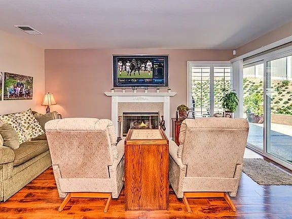 6282 Acela Ct