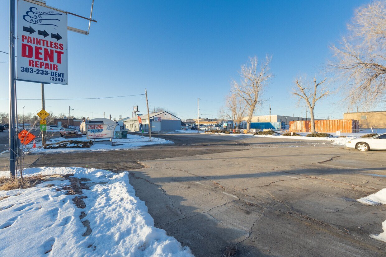 7007 W Colfax Avenue