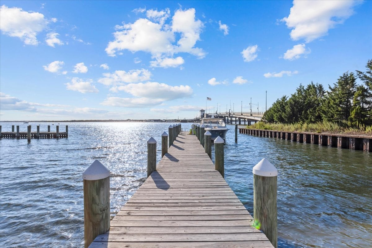1200 Bay Avenue, Mantoloking