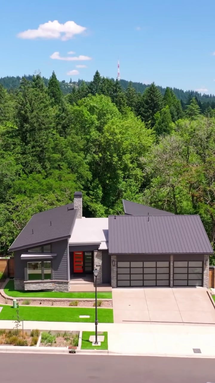 4550 SW 59TH AVE, Portland, OR 97221