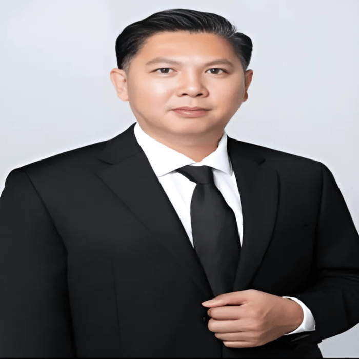Calvin Chau