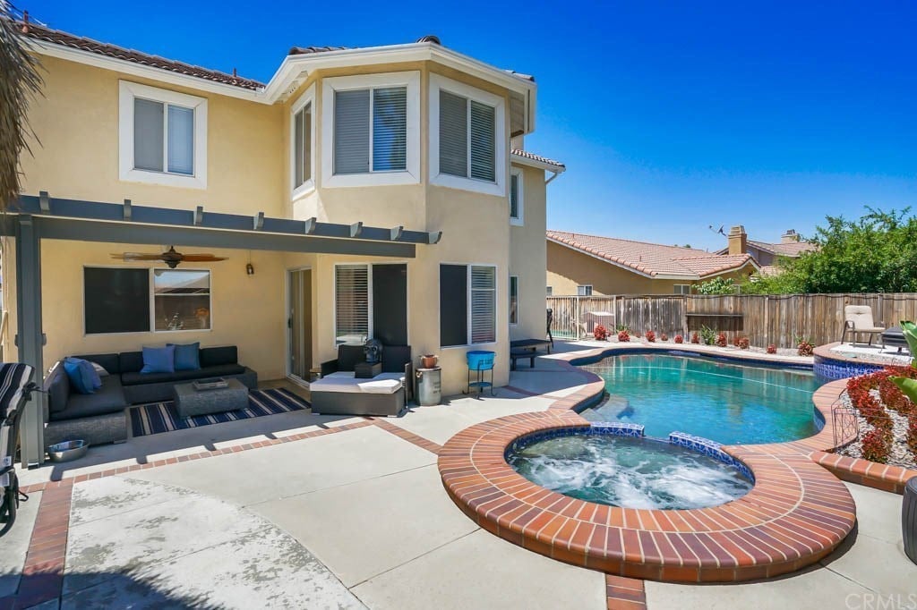 857 Buckeye Circle Corona