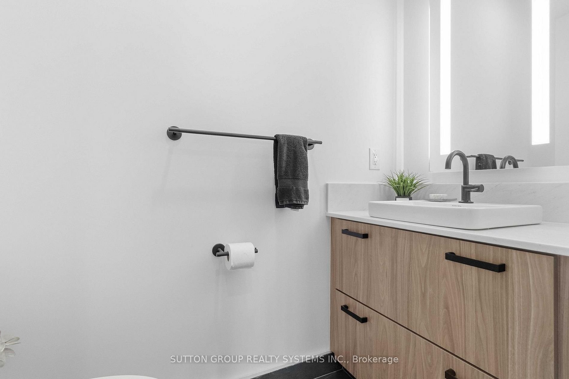 BIANCA CONDOS GRAND PENTHOUSE 