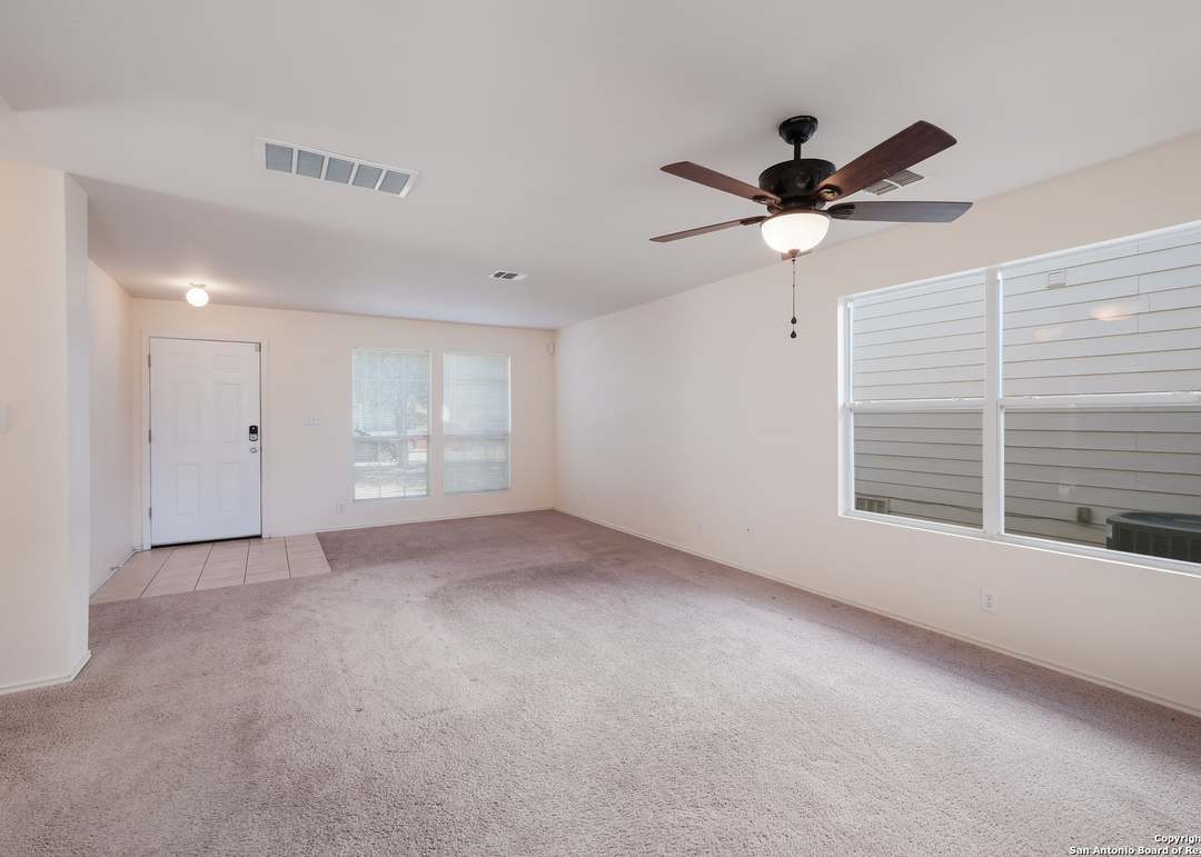 2706 Gato Del Sol