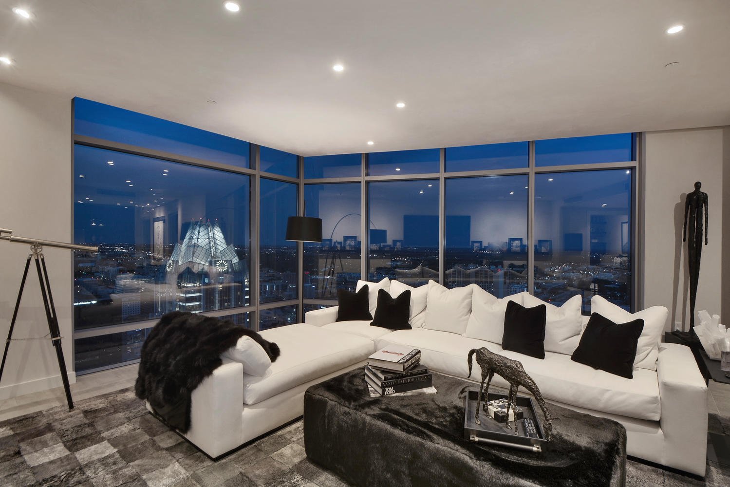 200 Congress Avenue #43ST