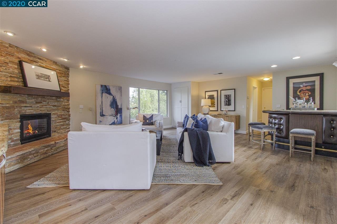 3258 Judith Ln