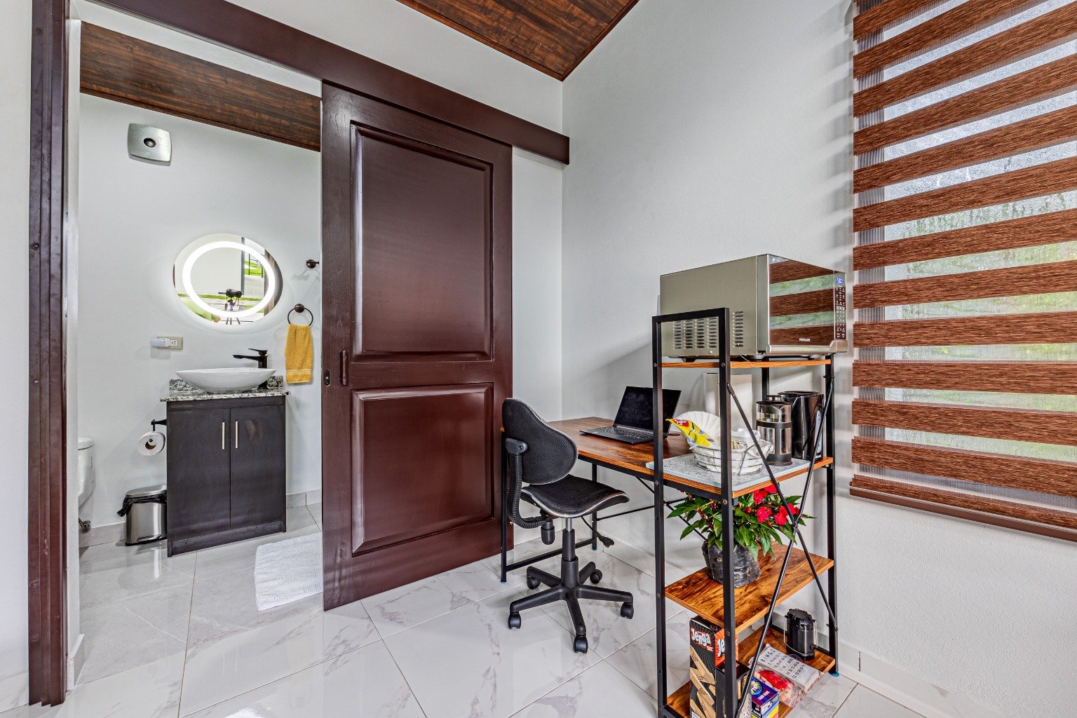Incredible turnkey investment opportunity, 3 Rental villas, and a 2 Bedroom Home with a large pool.