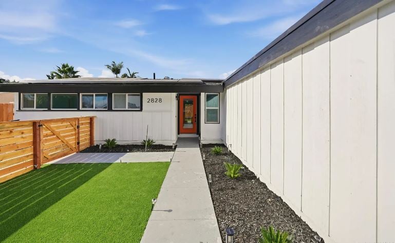 2828 Mission Village Dr, San Diego, CA 92123