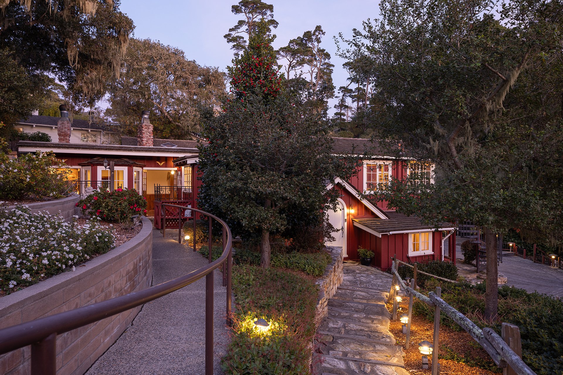 Galewood - Charming Carmel Compound