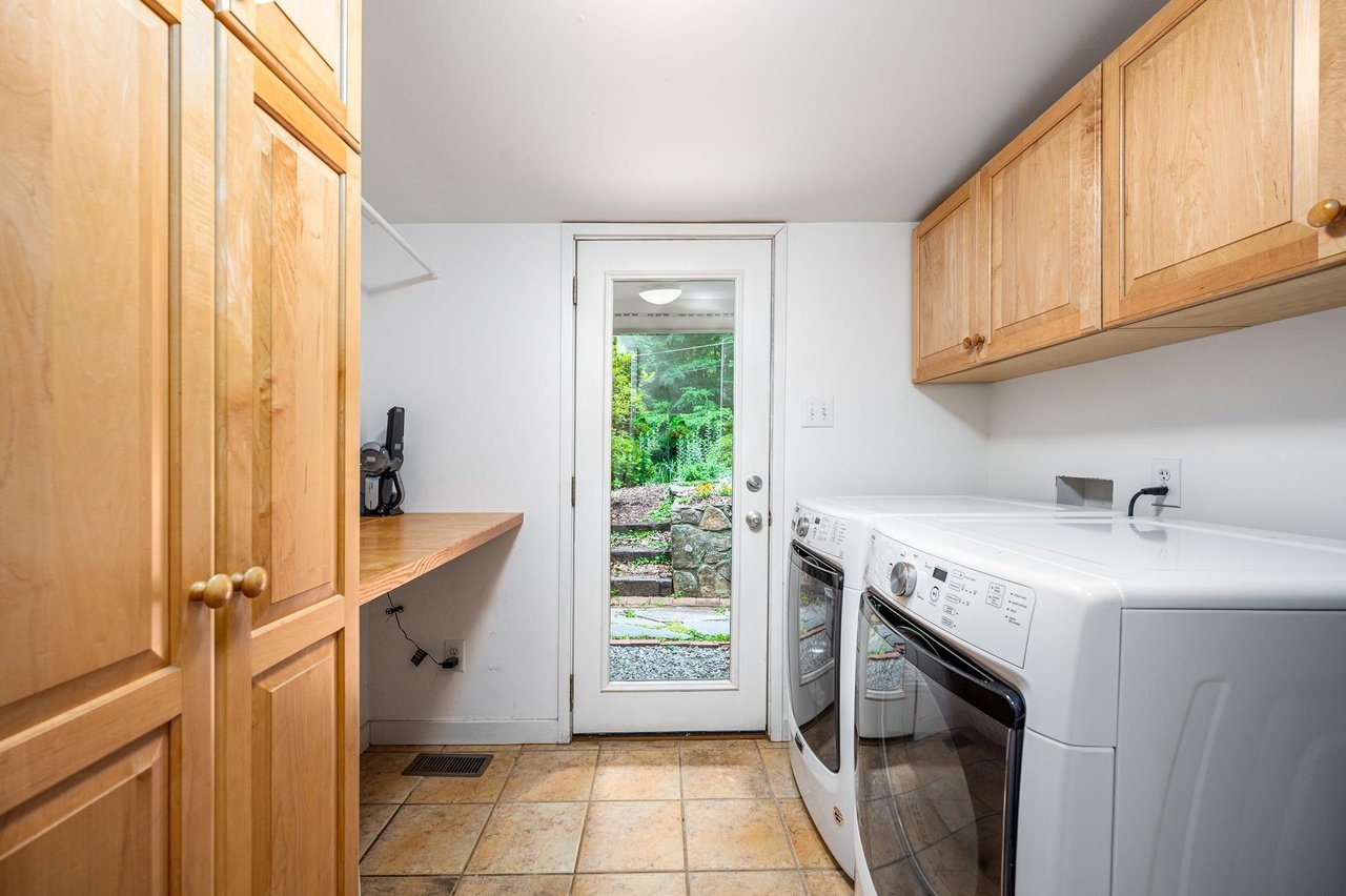 2 Bartram Dr