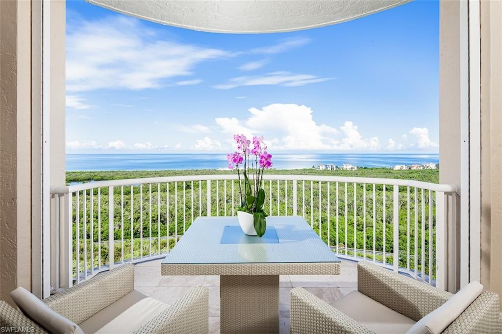 7117 Pelican Bay Blvd Apt 1701