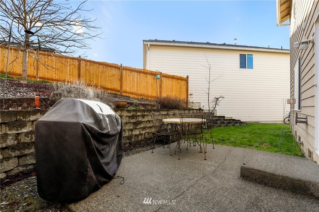 3413 68th Dr NE