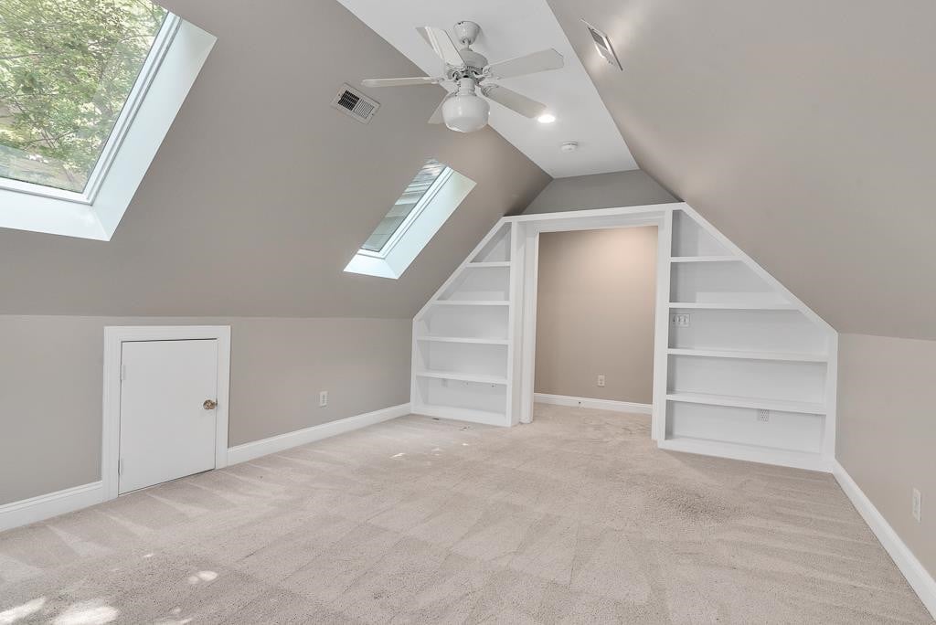 407 Rossburn Way