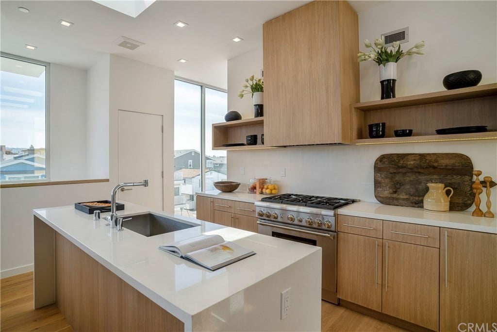 131 2nd St