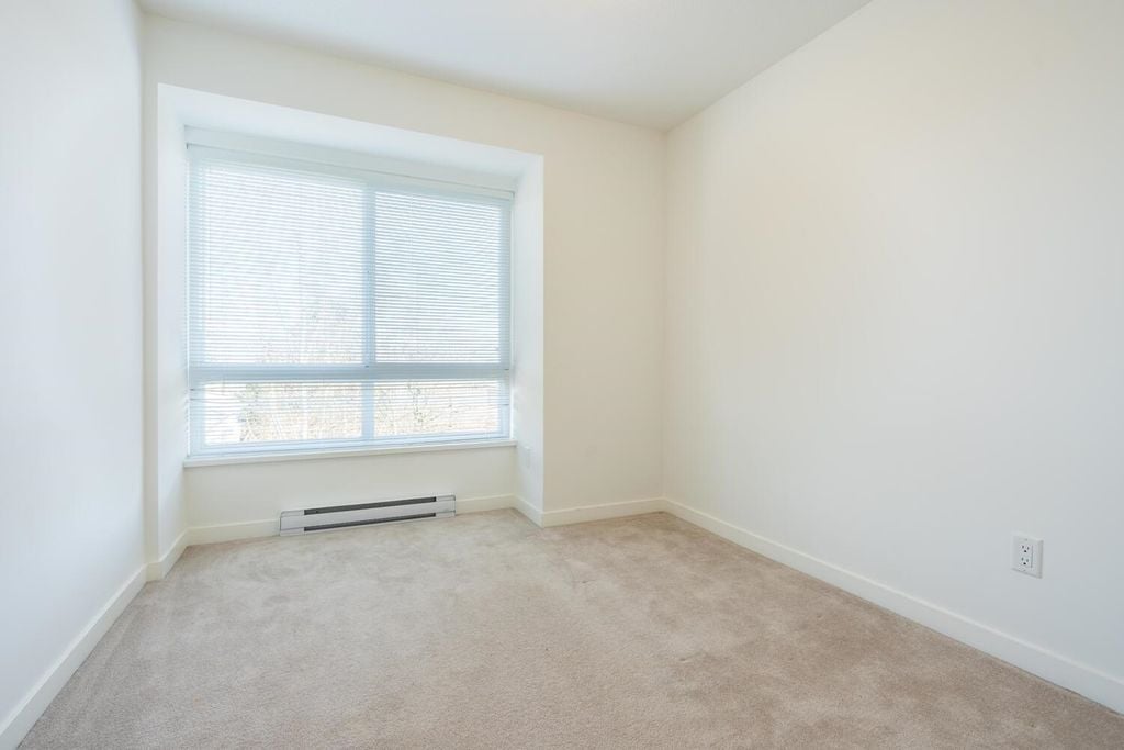 8476 207a St, #86