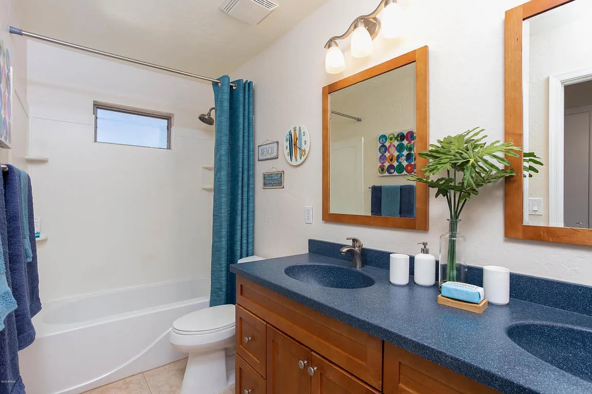 8177 E Rita Dr