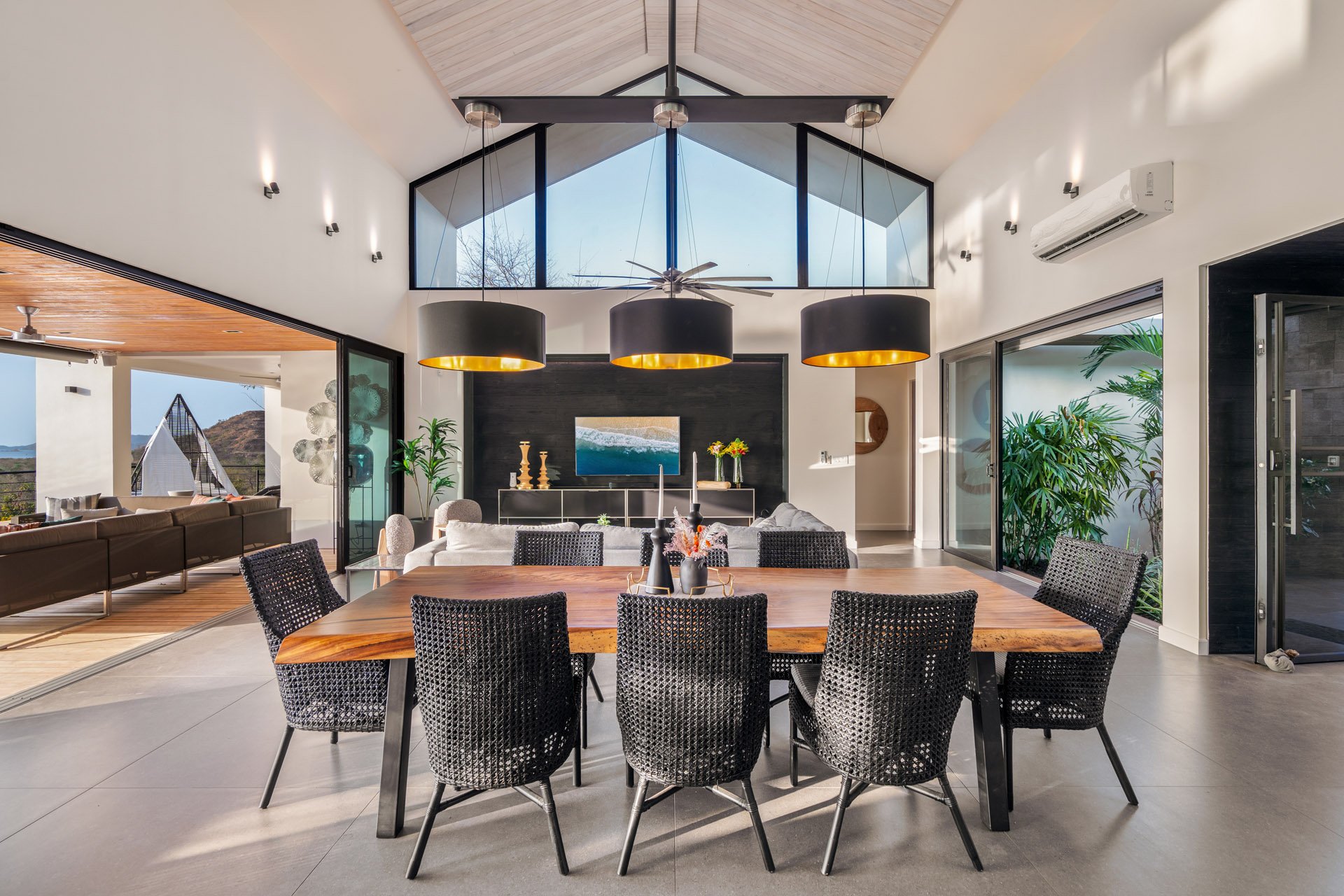 Casa Sombaile | Luxury Ocean View Estate with Proven Rental Income in Mar Vista