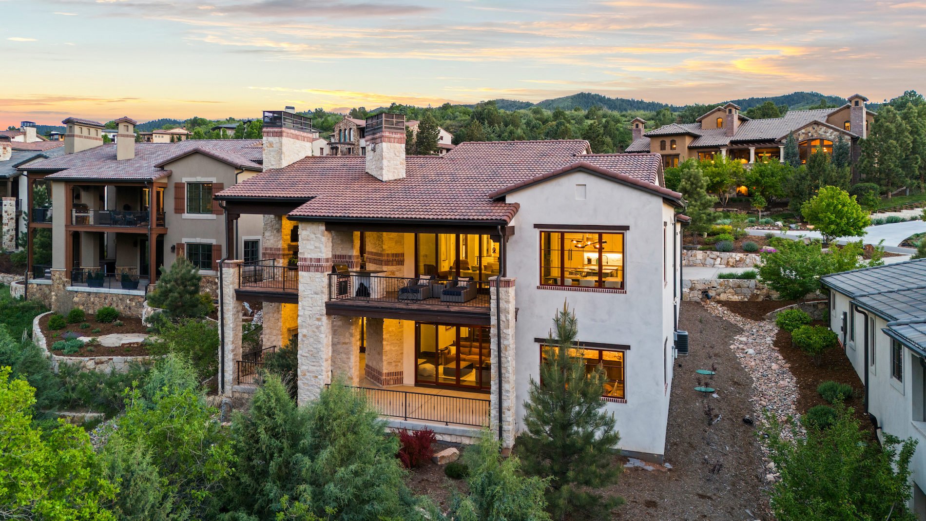 8278 Raphael Lane