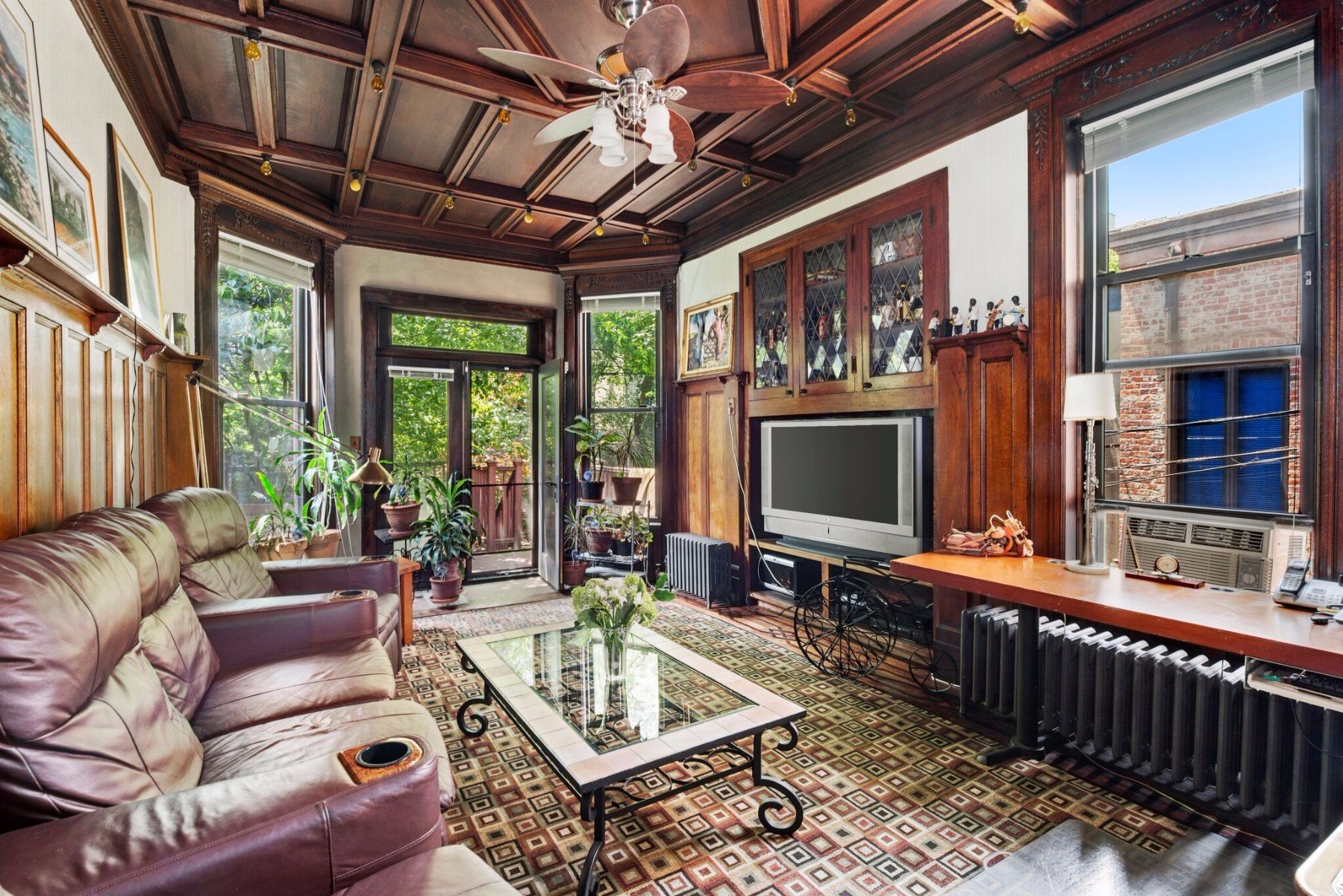 380 Sterling Pl