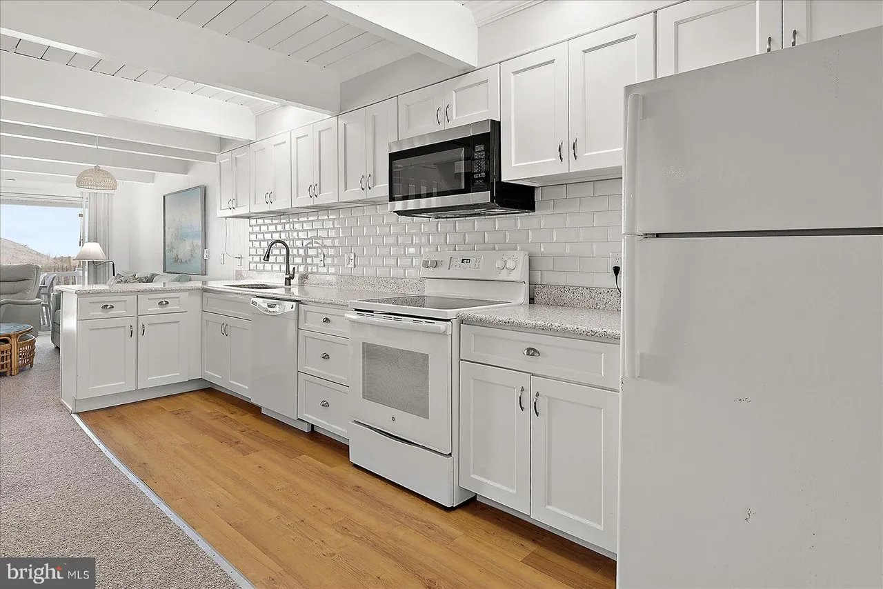 4607 Atlantic Ave Unit 31