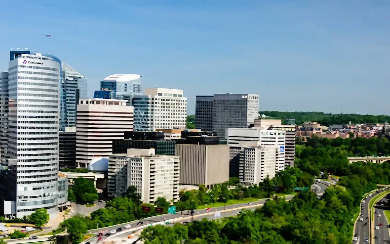 Is Rosslyn the Right Neighborhood for Your Arlington Move
