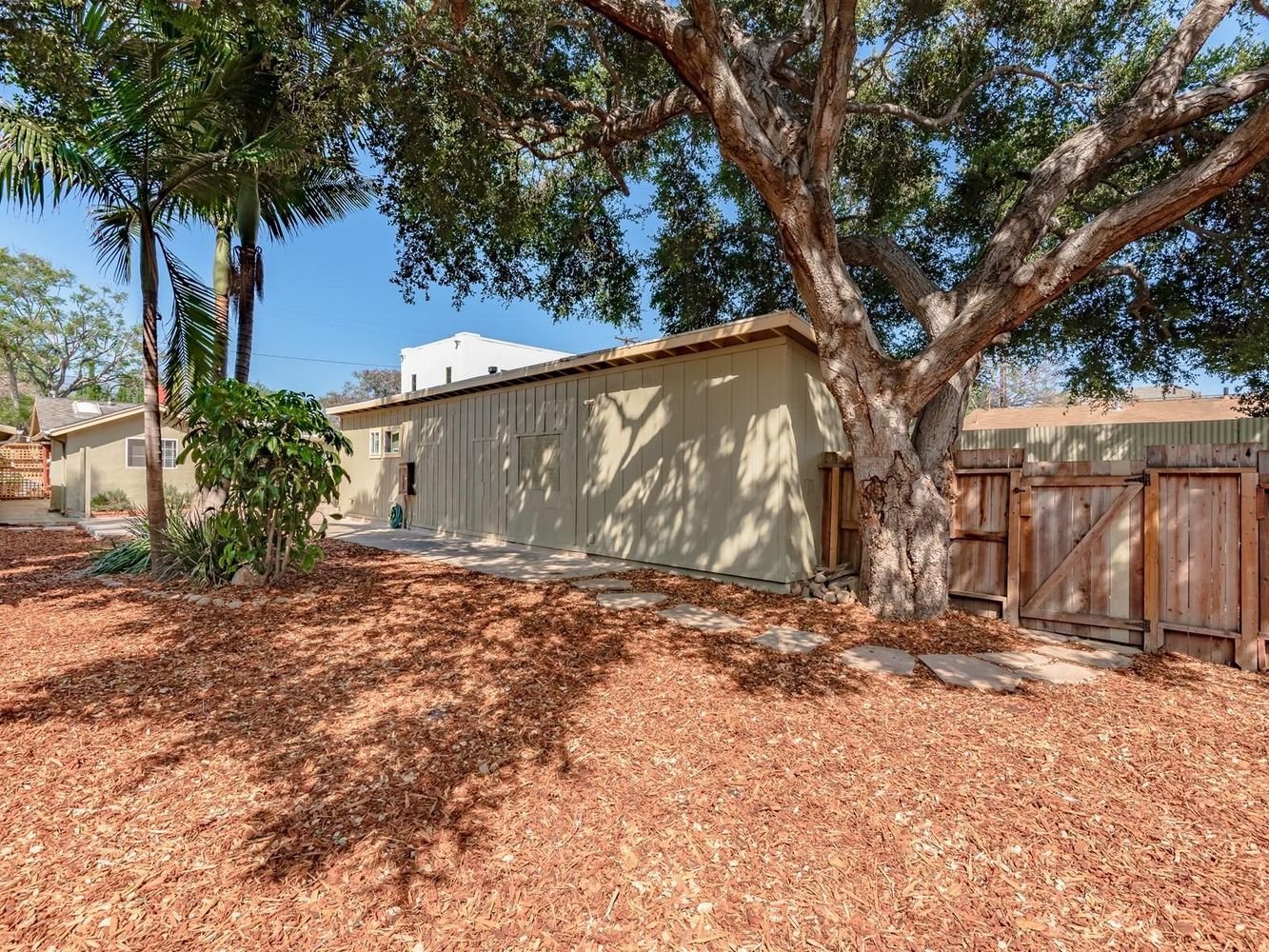 2213 Oak Park Ln