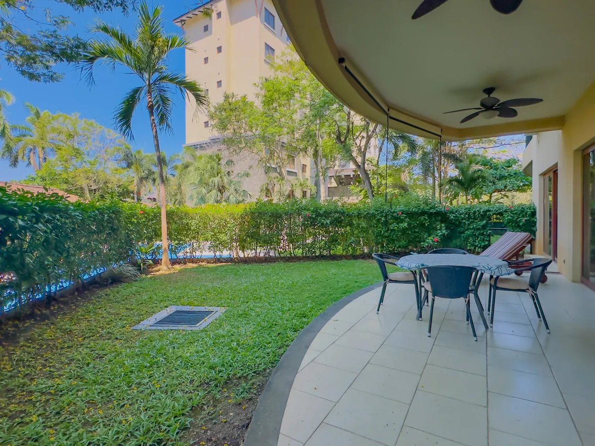 Ground Level Condo with a Yard