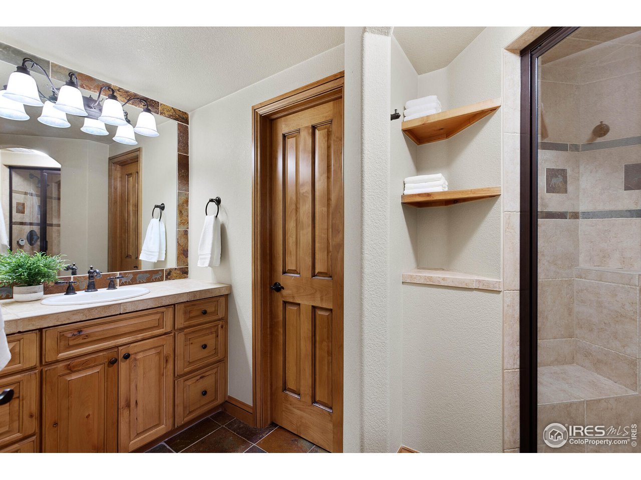 255 Barcelona Dr