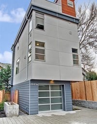 2043 B NW 64th Street