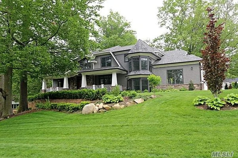 15 Cypress Ln