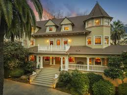Elegant two-story luxury home with a stately turret in Granite Bay, showcasing the high-caliber properties Kristin handles for referred clients.