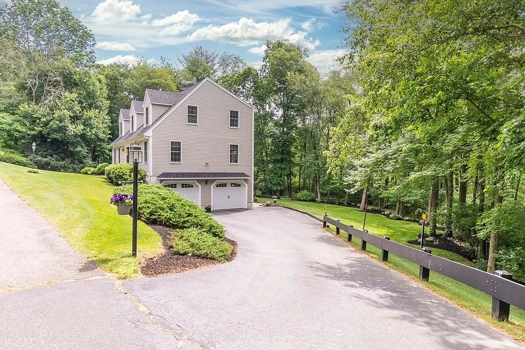7 Spring Hill Rd