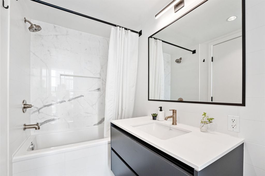 458 W 63rd Ave, #306