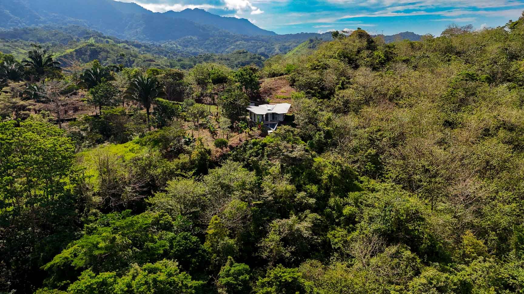 32-Acre Self-Sustainable Off-Grid Farm Near Ojochal with House, Solar Power & River
