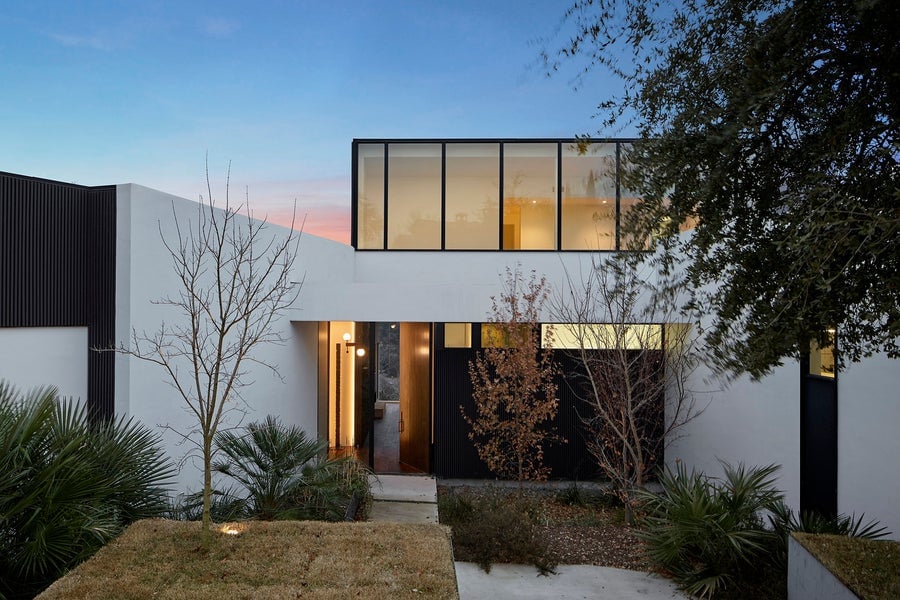 6705 Valburn