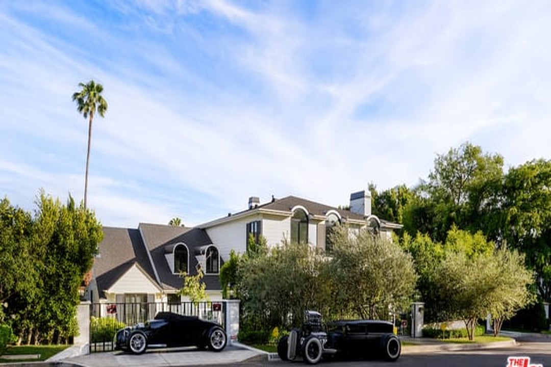 Eminence Azure