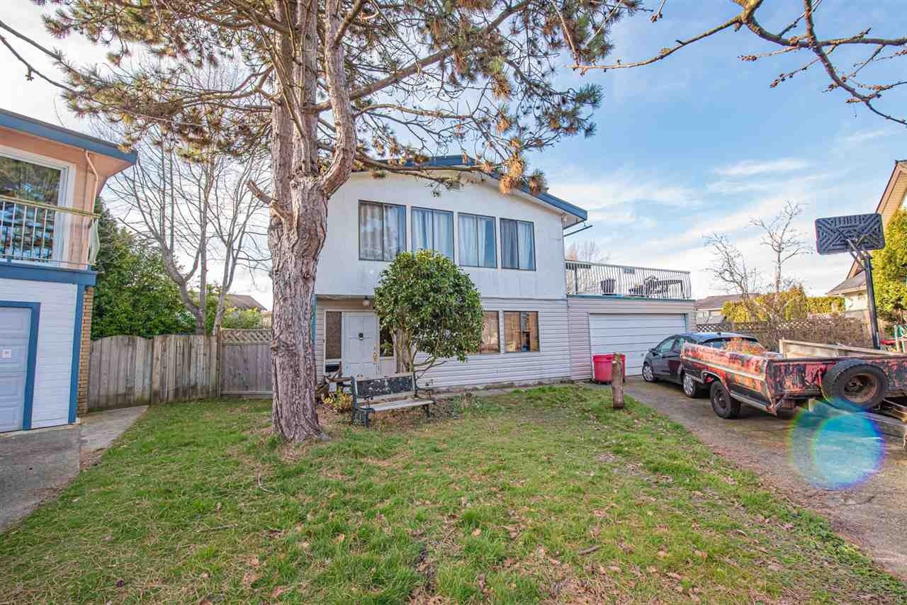 7280 Winchelsea Cres
