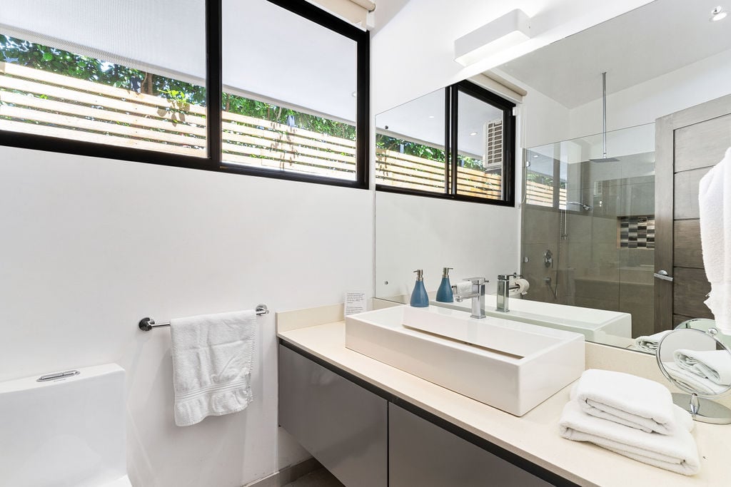 Casa Oasis | Modern Tropical Living Minutes from Tamarindo