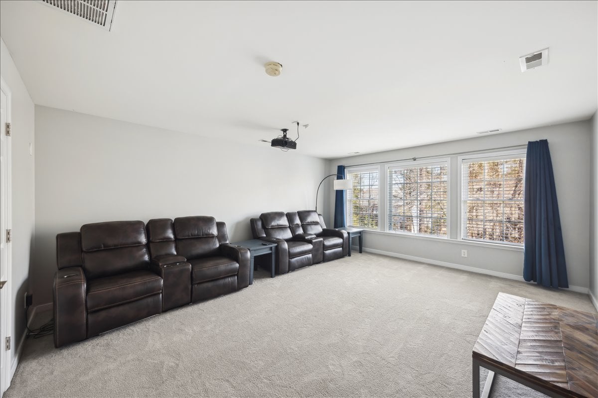 4513 Lake Summer Mews