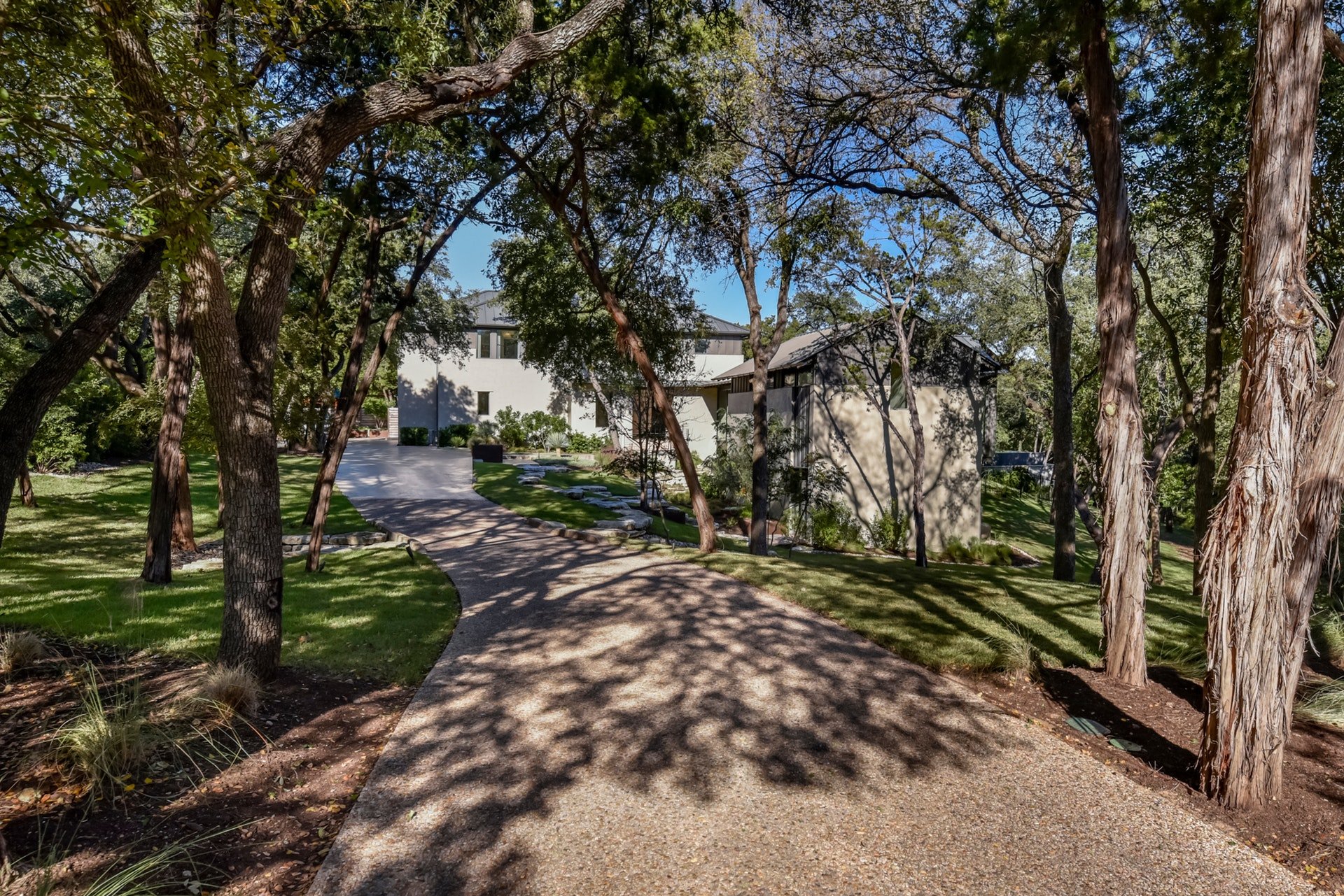 108 Parkwood Court