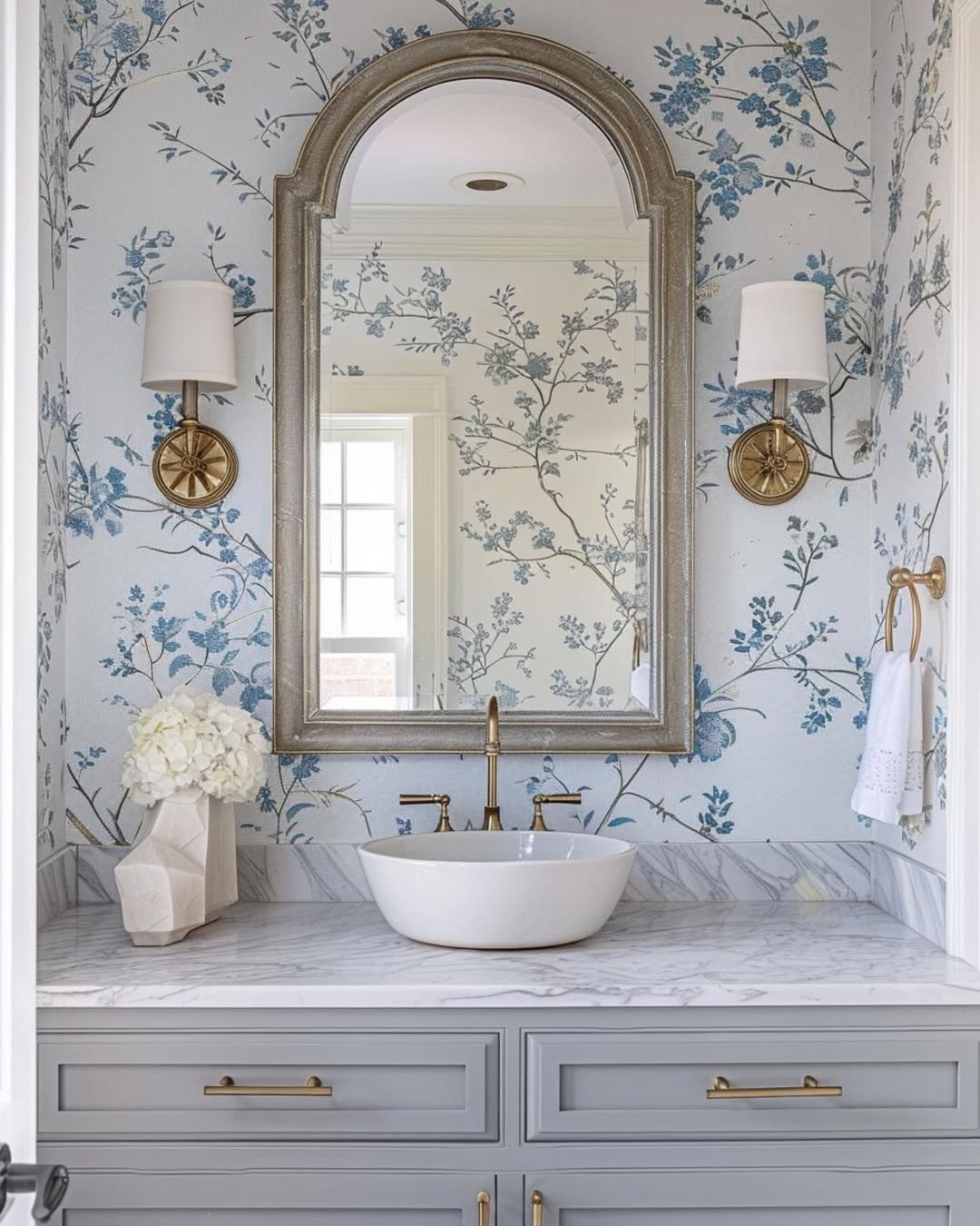 Exciting News for Home Decor Enthusiasts!