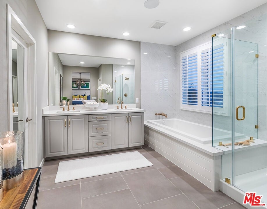 The Luna Plan 2 Model Home at Skyline Ranch