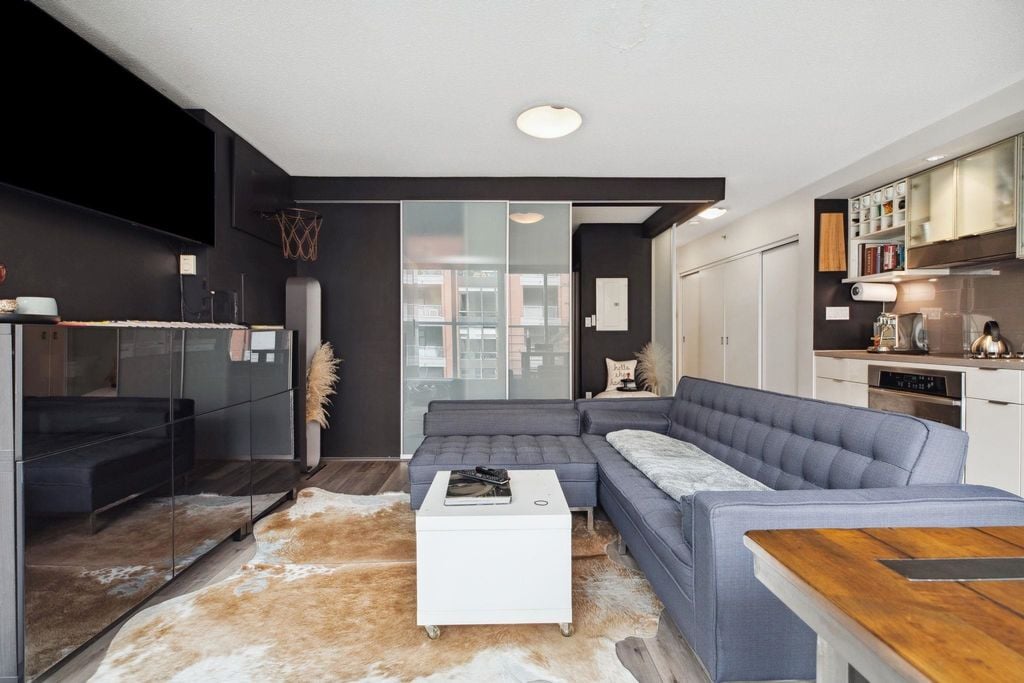 168 Powell St, #509