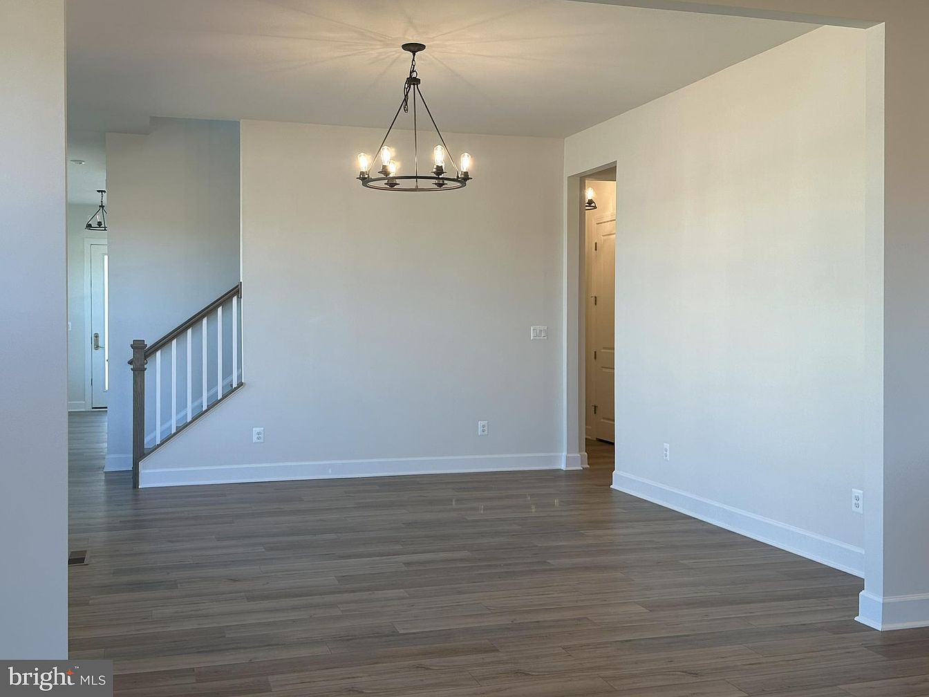 43212 Greeley Sq